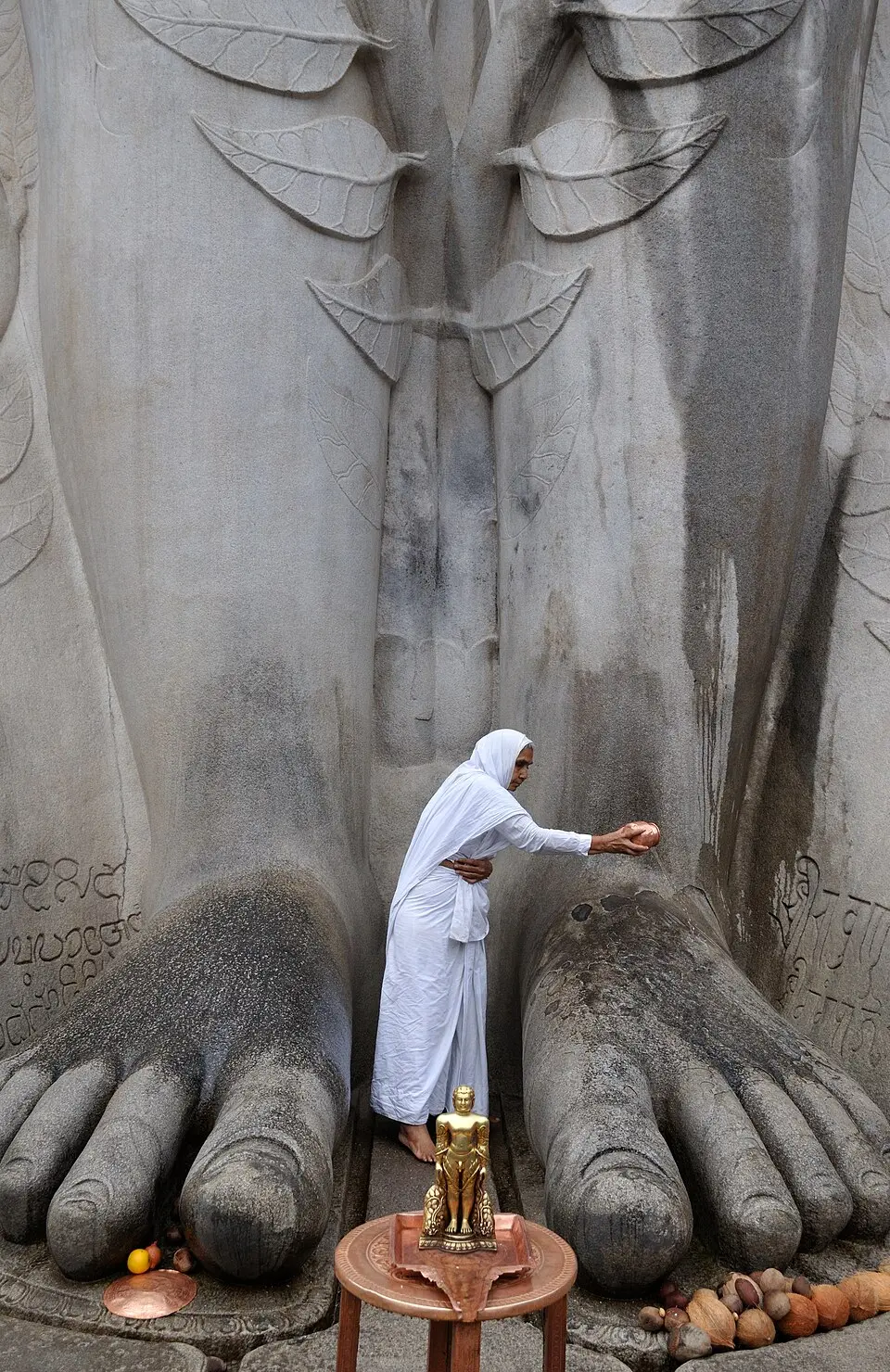 The Gommateshvara, Shravanabelagola: About 17 metres high, commissioned about 981 CE by Chamundaraya, minister of the Ganga king Rachamalla: Ganga patronage, not Chalukya or Hoysala.