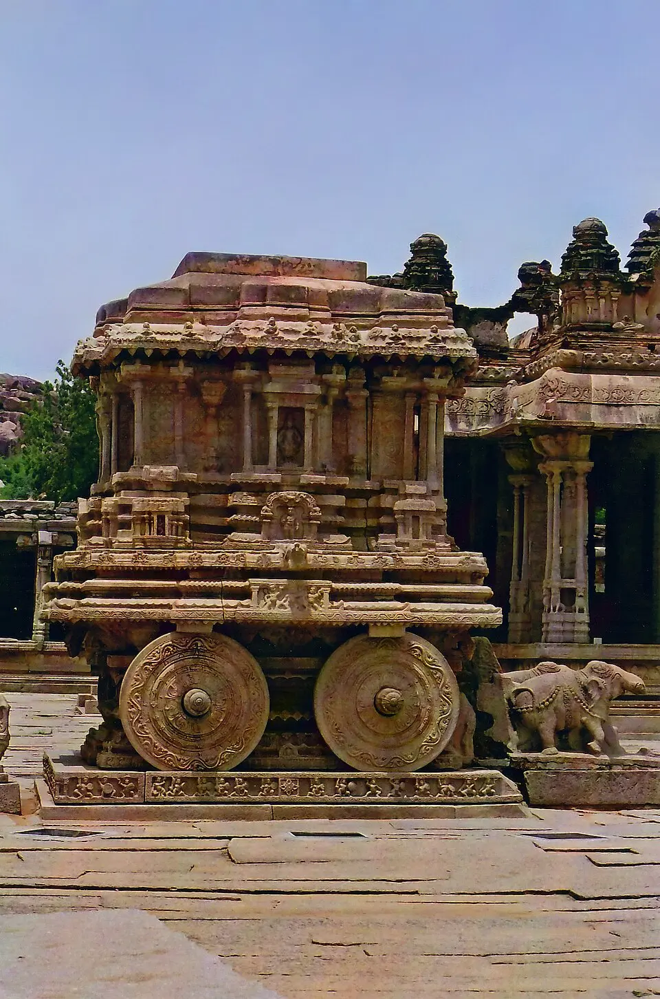 Stone chariot at the Vitthala temple, Hampi