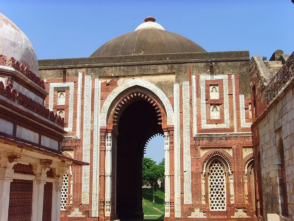 The Alai Darwaza: 1311: the first building in India to use the true arch and true dome, in red sandstone with white marble inlay.