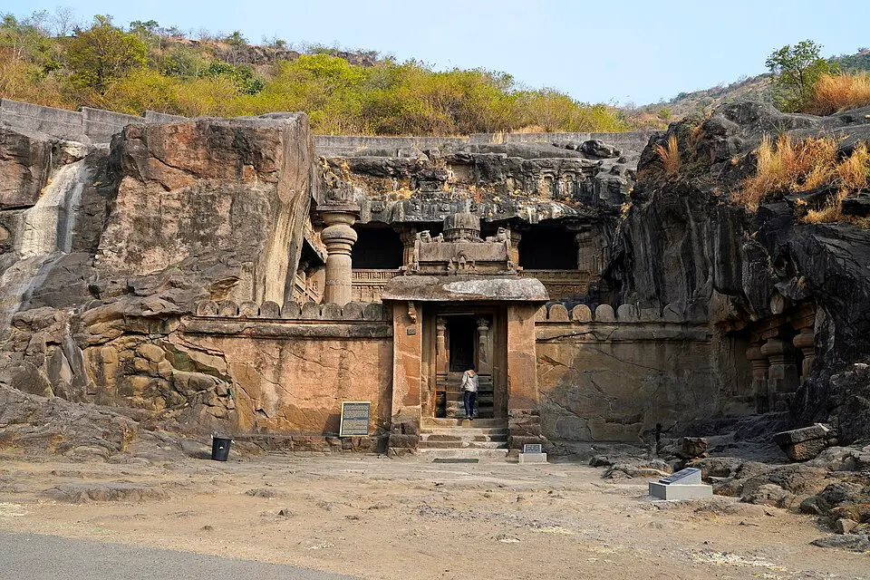 The Indra Sabha, Ellora Cave 32: The most elaborate of the Ellora Jain caves, made under Rashtrakuta patronage.