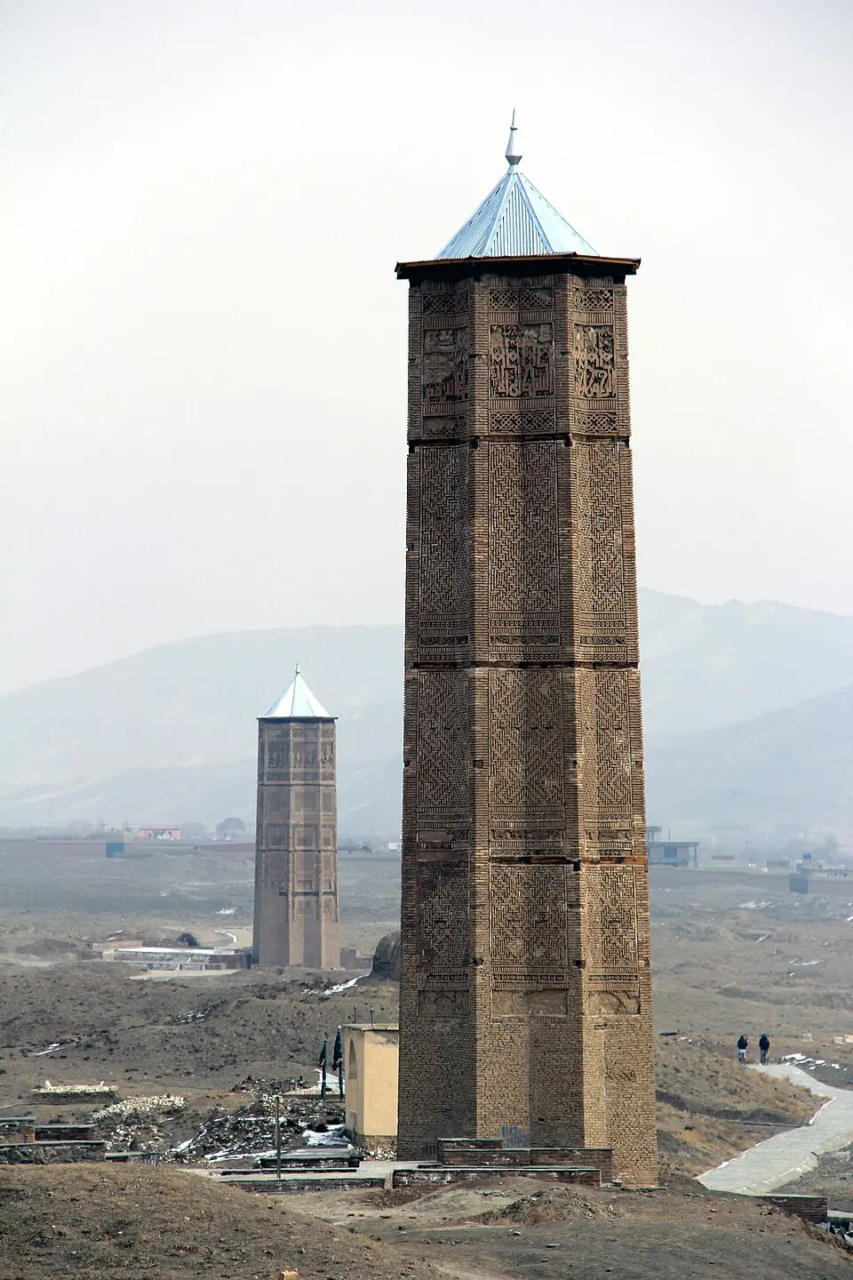 The minarets of Ghazni: The minaret of Bahram Shah at Ghazni, with the minaret of Masud III behind it.