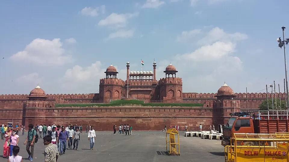 The Red Fort, Delhi: The Lahori Gate of Shah Jahan's fort at Shahjahanabad, built from 1639 to 1648.