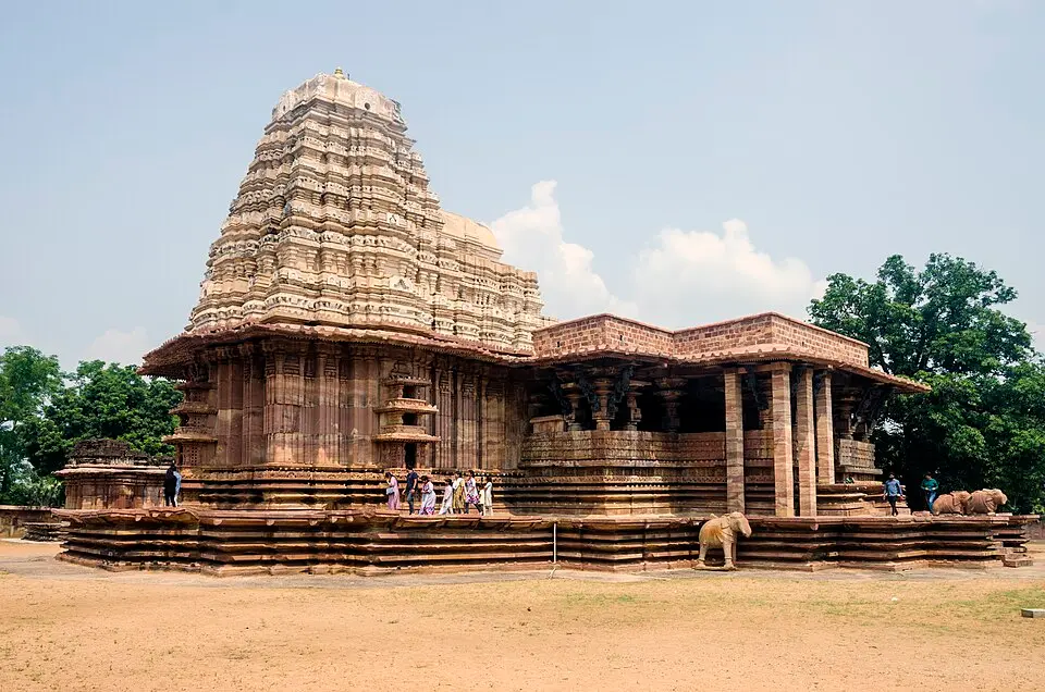 The Ramappa temple, Palampet: The Rudreshvara of 1213, on its star shaped platform, the upper shikhara of bricks light enough to float.