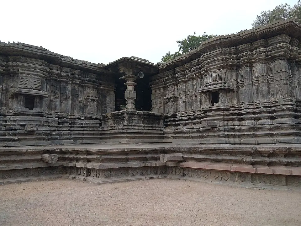 The Thousand Pillar temple, Hanamkonda: The Svayambhusiva, a trikuta of about 1163 on a star shaped platform, one of the earliest Kakatiya temples.