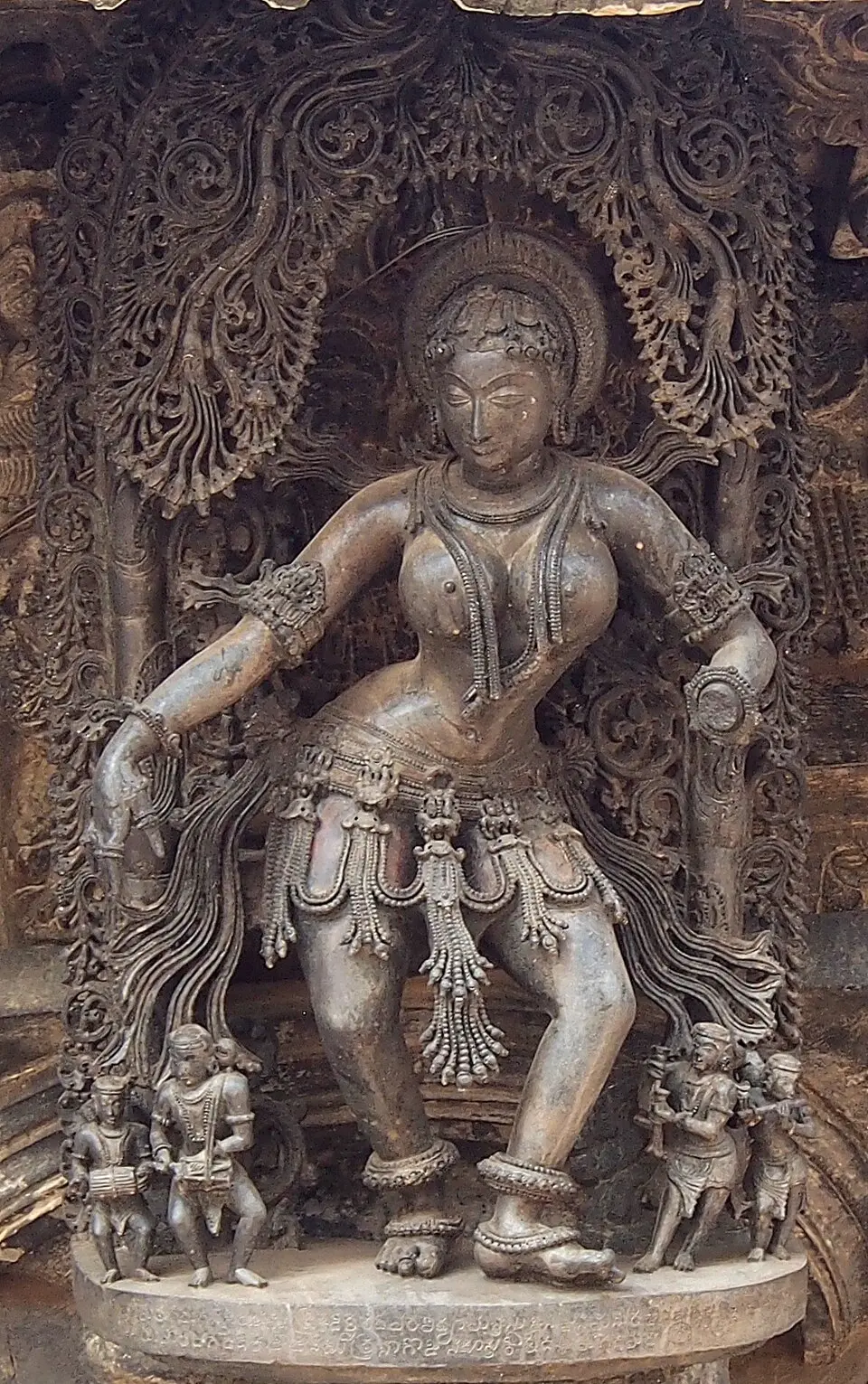 A madanika bracket figure at the Chennakeshava temple, Belur