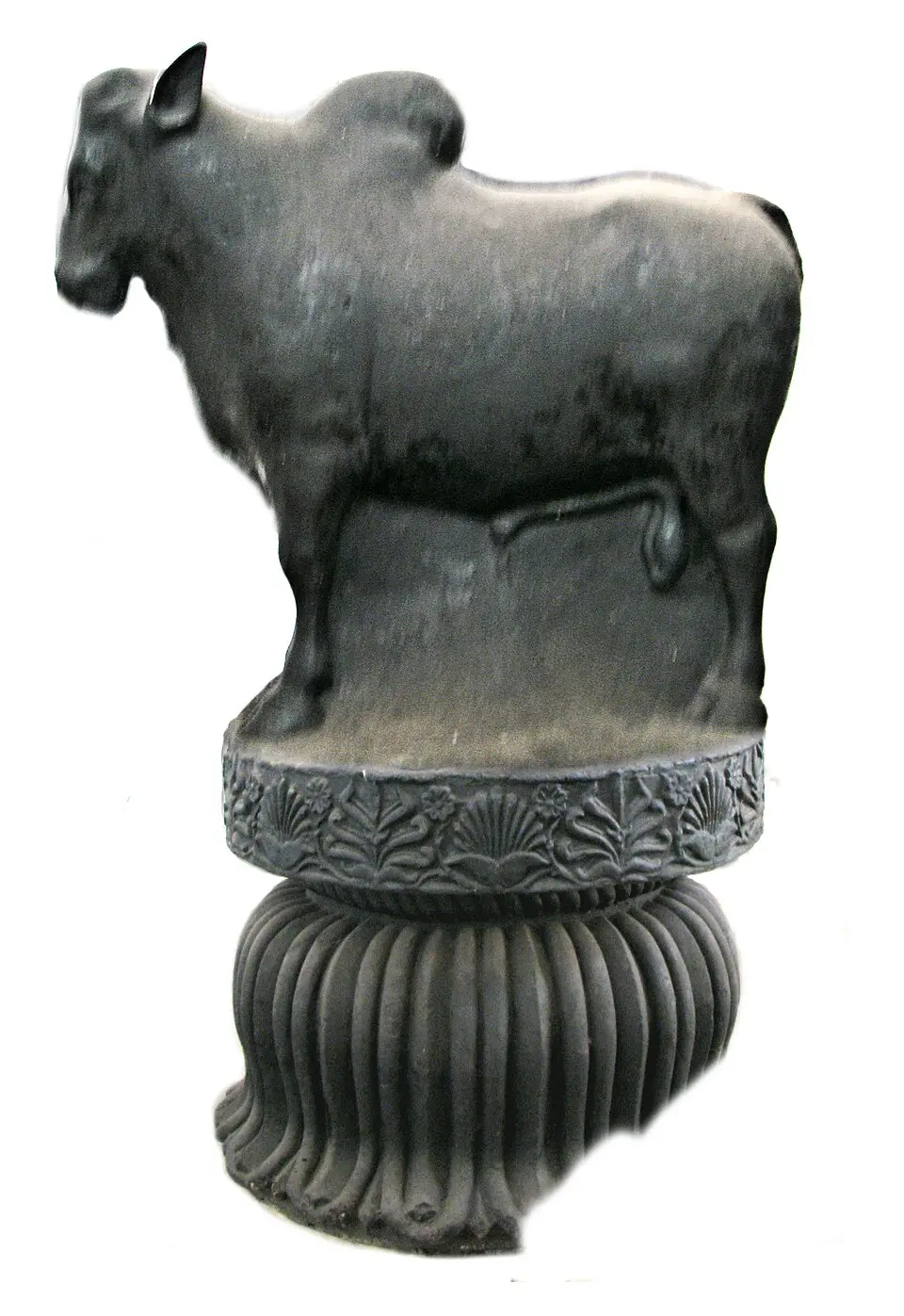 Rampurva bull capital showing a humped zebu bull on a lotus capital